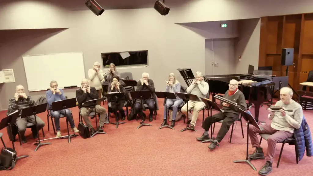 Activités 1 Répétition groupe générale les amis de l'harmonica, école de musique Basse Goulaine